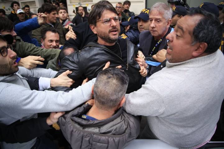 La toma del Instituto Perón. Revés judicial para Grabois, que se resiste a un peritaje de su teléfono