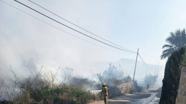 Se declara activo un incendio en el Montgó
