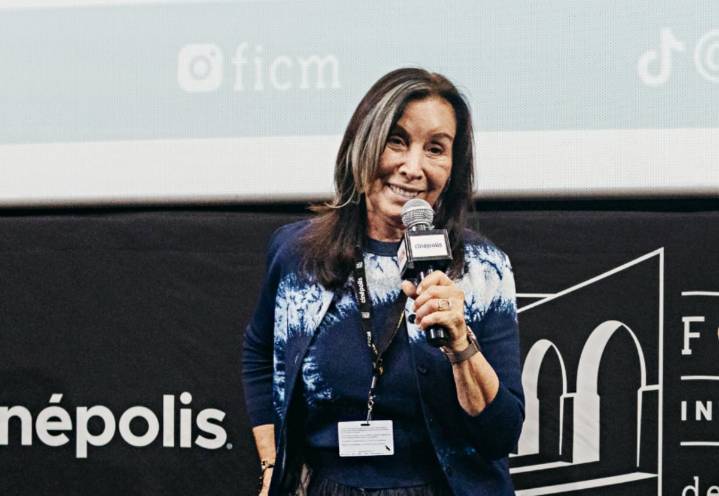 Olivia Harrison y cuando Los Beatles dieron color al mundo