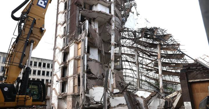 LIVE updates as part of Manchester city centre building collapses following scaffolding failure during demolition work
