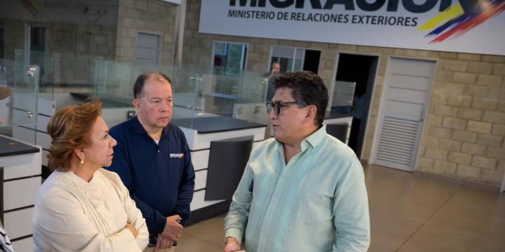 Ciudadanos colombianos detenidos en Venezuela serán liberados en las próximas horas: La canciller ya estaría en la frontera