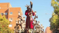 El Divino Perdón de Alcosa celebra una procesión extraordinaria por su 25 aniversario