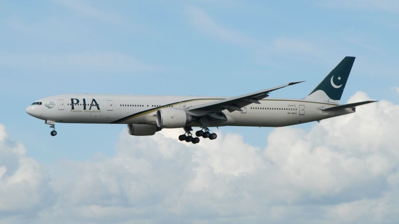 La aerolínea estatal Pakistan International Airlines reanuda vuelos a Reino Unido tras cinco años de prohibición