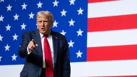 “El espectáculo debe continuar”: Trump celebrará aniversario de la Marina en medio de cierre