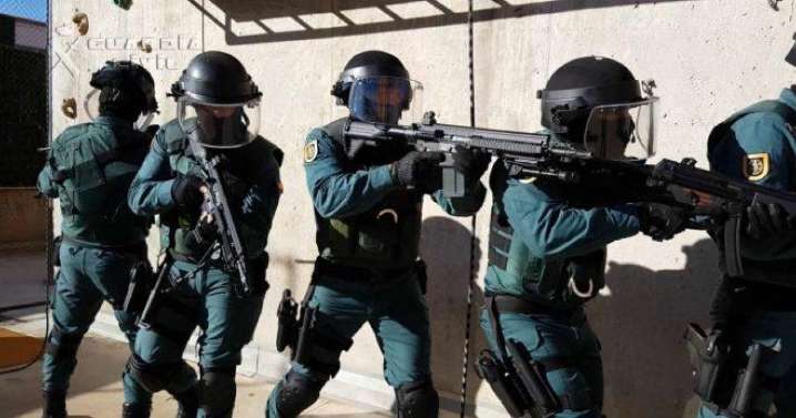 La Guardia Civil se arma en la guerra contra el narco en Huelva: los agentes podrán usar fusiles de asalto