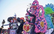 Celebran el desfile ‘Viven por Siempre’
