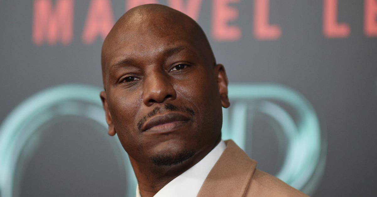Tyrese Gibson surrenders on animal cruelty charge, released from jail on bond