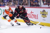 Deadspin | Senators edge Flyers for much-needed win