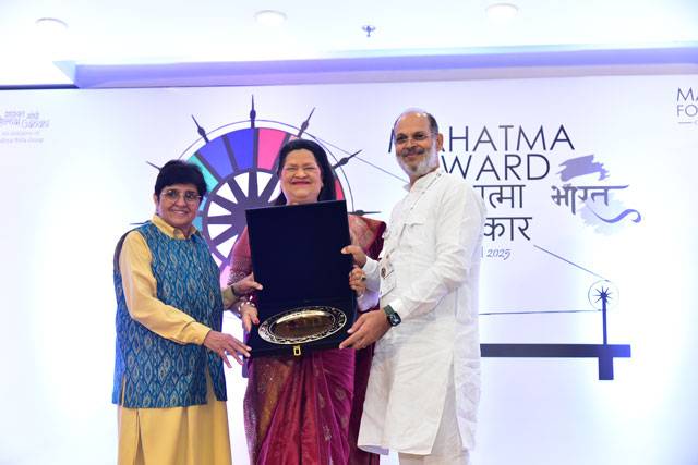 Ryan Group's managing director Dr Grace Pinto honoured with Mahatma Award 2025