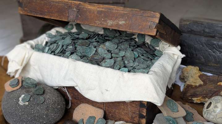 Excavators find $1 million in gold coins from Spanish shipwreck along Florida's 'Treasure Coast'