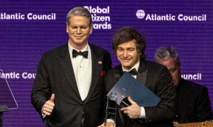 El secretario del Tesoro de EE.UU. llamó a Milei tras las elecciones y le hizo un pedido a los mercados