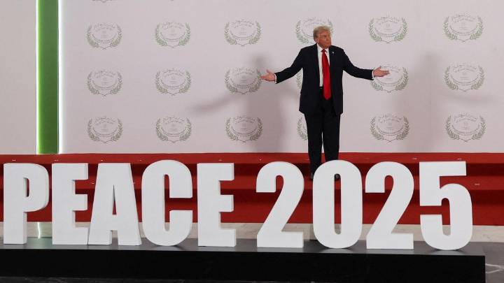 Trump rubrica en Egipto su plan de paz para Gaza ante los principales líderes europeos y árabes