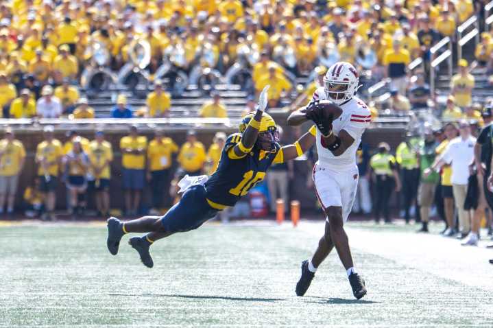 After subpar opening drive versus Wisconsin, Michigan defense plays to its standard
