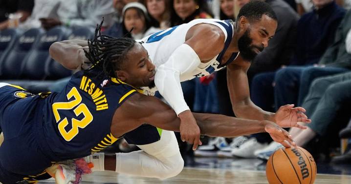 Pacers start working to keep core group together by agreeing to contract extension with Nesmith