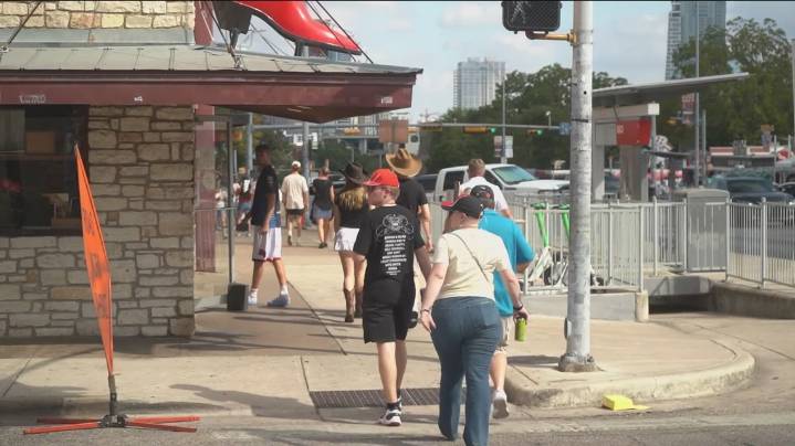Voters in Austin still split on 'Prop Q' as early voting nears
