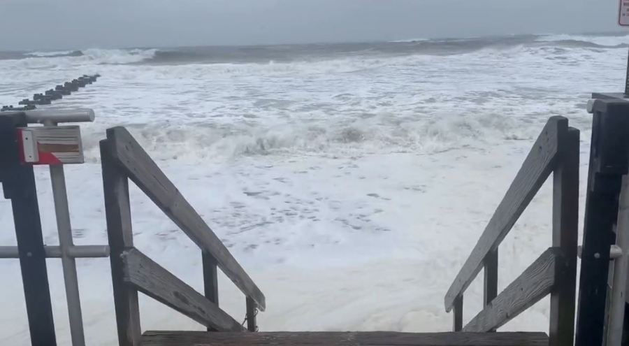 Emergency declared as powerful storm hits Atlantic coast