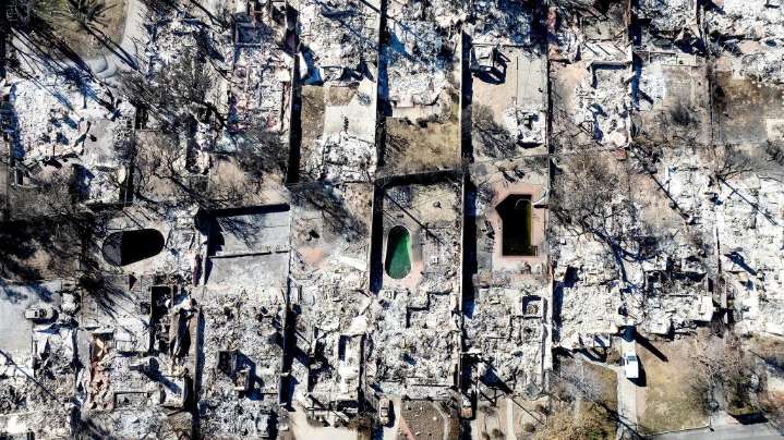 New financing district aims to pay for fire-damaged Altadena streets, trees, sewer lines and parks