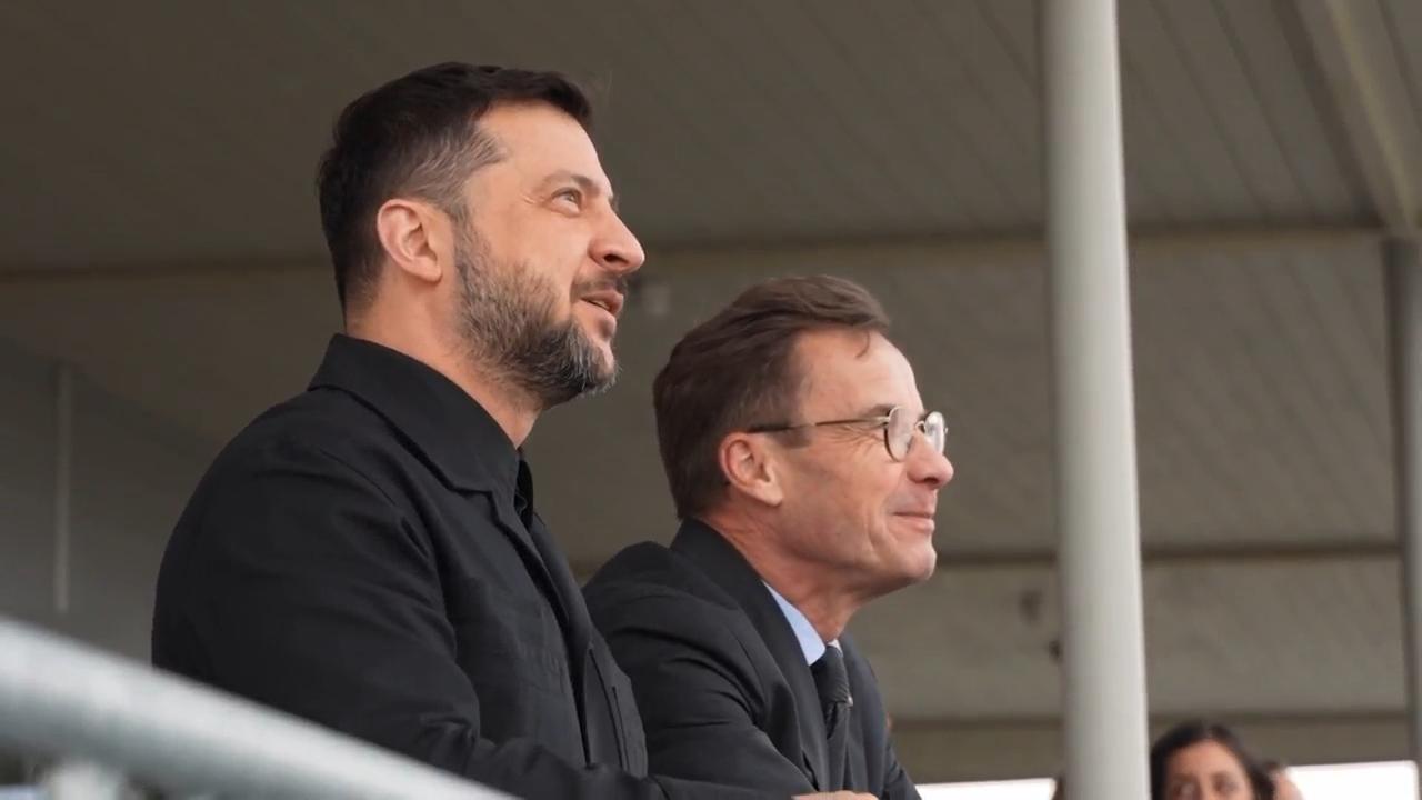 Zelenskyy and Kristersson watch Swedish fighter jets perform as countries agree deal on Gripen planes