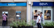 Último día para ir a la opa del BBVA sobre el Sabadell: todo lo que hay que saber