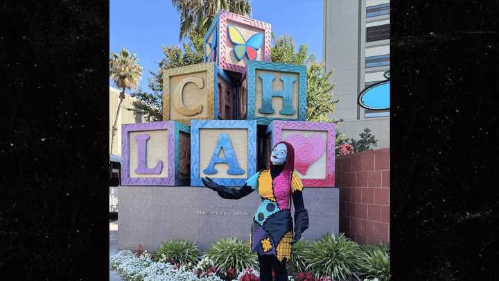 Janelle Monae Dresses as 'Nightmare Before Christmas' at Children's Hospital