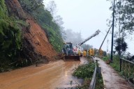 Afectan lluvias 982 km de carreteras en 5 estados