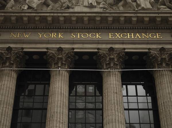 U.S. stocks sink as Wall Street sees both good and bad in Big Tech profits