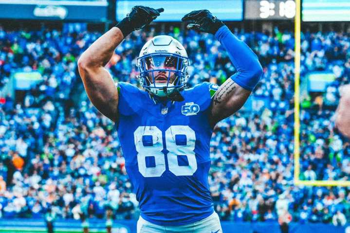 Seahawks tight end AJ Barner becomes touchdown maker