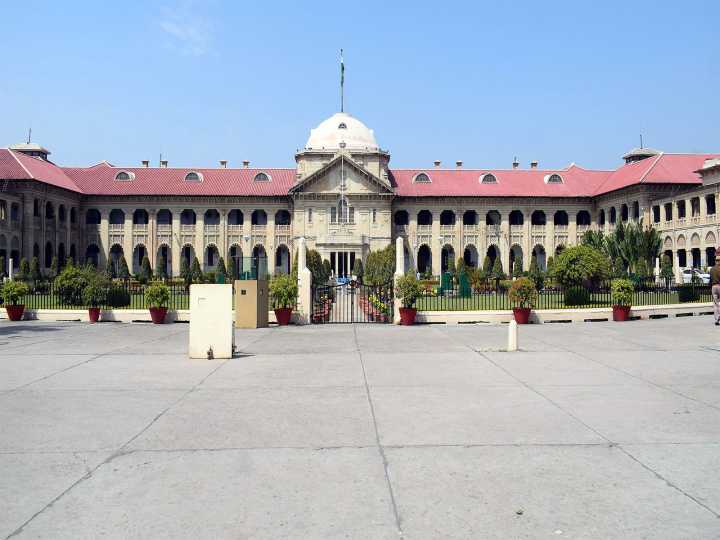 Allahabad HC reverse death sentence of 4 convicts