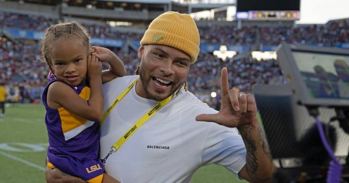 It didn't take long for Tyrann Mathieu to throw his hat in the ring for the LSU job
