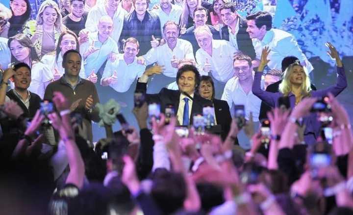 Milei convocó a los gobernadores a discutir acuerdos y anticipó "el Congreso más reformista de la historia"