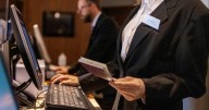 Private sector lost 32,000 jobs last month, data shows