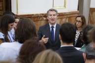 Feijóo pasa al ataque contra Abascal: "A Vox se le está yendo la pinza con el PSOE"
