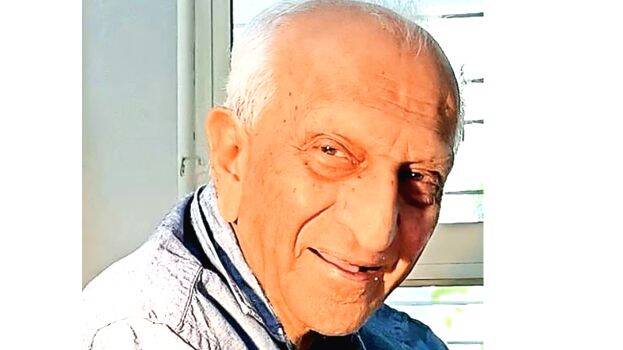 Professor Eknath Chitnis, pioneer behind Thumba rocket launch centre, dies aged 100