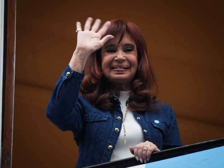 Cristina le habló a sus militantes por el 17 de octubre: "el 26 es Milei o Argentina"