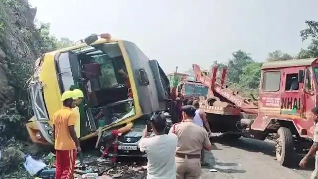 25 Injured In Car-Bus Collision In Odisha’s Mayurbhanj