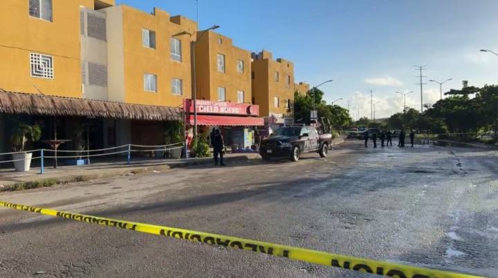Dos sujetos pierden la vida en ataques armados en Cielo Nuevo y Paseos del Mar en Cancún (VIDEO)