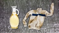 Por qué hay que lavar la ropa con vinagre cuando llueve: ¿qué significa?