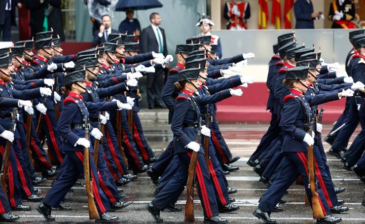 Desfile del 12 de octubre por el Día de la Hispanidad, en directo