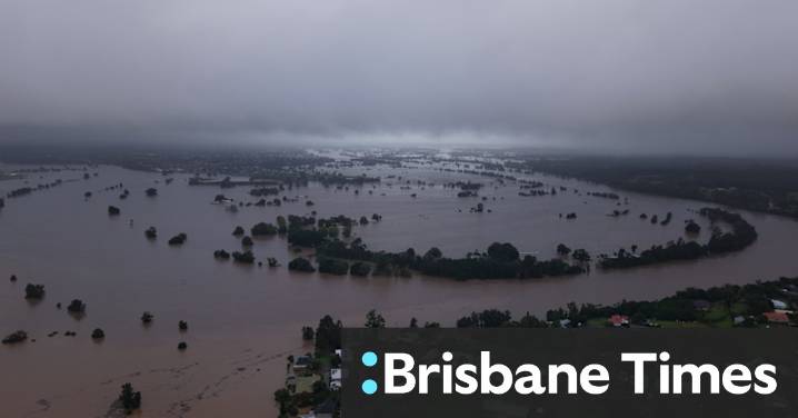 Australia extreme weather costs: Insurance industry warns losses second only to US