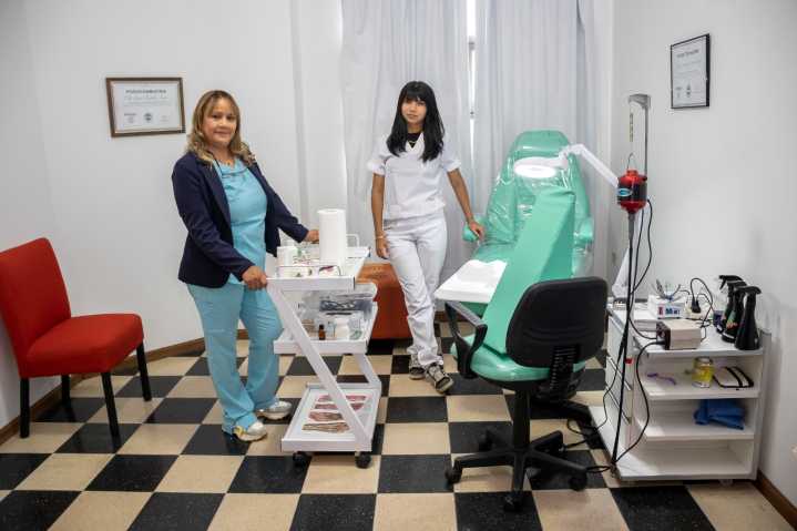 De la valijita al centro de Quilmes: la historia de superación detrás del loca...