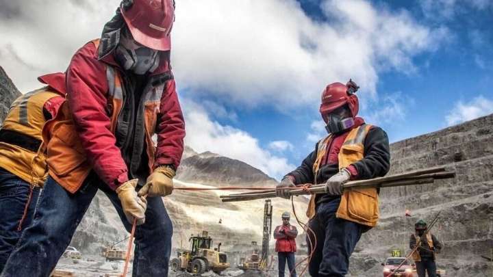 Desocupados mineros crean asociación para dialogar con las empresas