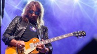 Ace Frehley de Kiss Está Hospitalizado, Conectado a un Respirador: Su Pronóstico No es Alentador