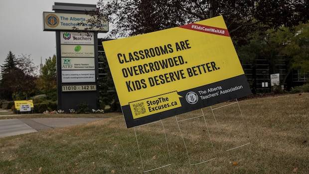 As teachers’ strike negotiations stall, Alberta NDP cautions against potential back