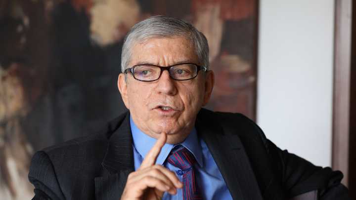 César Gaviria confirma cumbre con Álvaro Uribe para buscar la resurrección de una gran coalición que derrote 'al candidato de Petro'