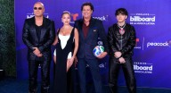 Orgullo nacional: Karol G, Carlos Vives y Shakira brillaron en los Premios Billboard a la Música Latina
