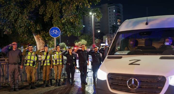 Israel: El Ejército israelí recibe el cuerpo de un rehén en Gaza que se dispone a transportar hacia Tel Aviv | Hamás