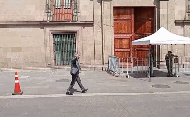 Sheinbaum se reúne en Palacio Nacional con directivos de aerolíneas tras decisión de EU de cancelar rutas aéreas