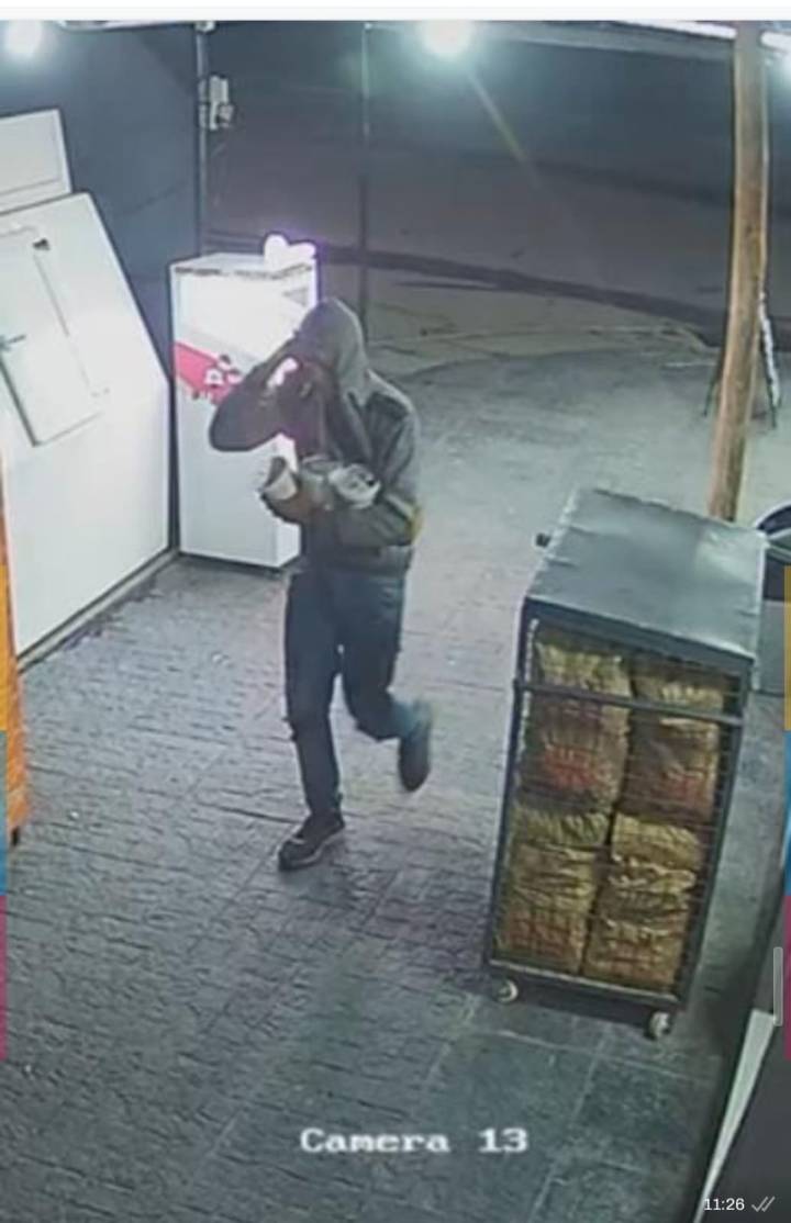 Barranqueras: Se llevó 10 potes de helados de un local y fue detenido