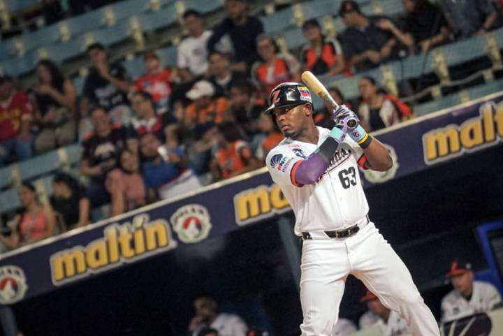 Águilas se impuso ante unos Cardenales que sigue de capa caída