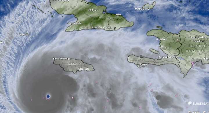 Siga en vivo la trayectoria del huracán Melissa, que se acerca a Jamaica en categoría 5: la isla teme su destrucción